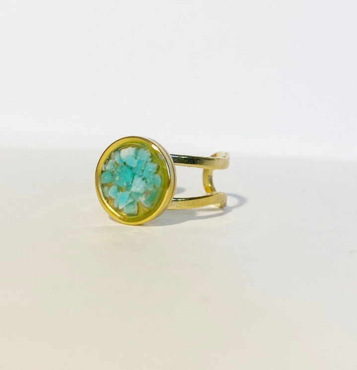 sustainable-gold-jewelry-handmade-upcycled-microplastics-ocean-friendly
